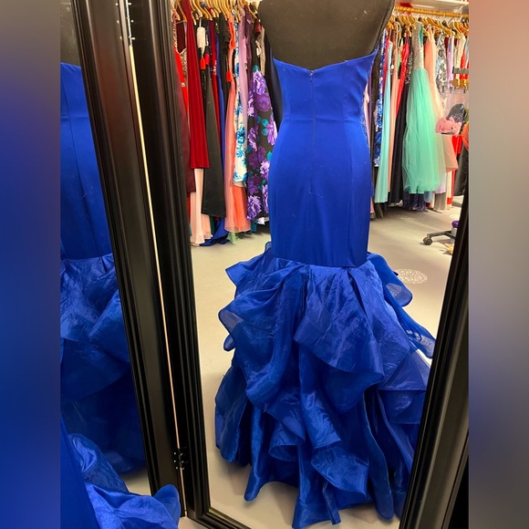 Sleeveless mermaid dress - Picture 2 of 4